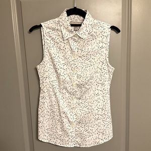 Banana Republic sleeveless button-up